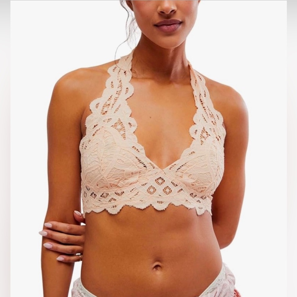 ⭐️NEW⭐️ Free People Lace Halter Bralette